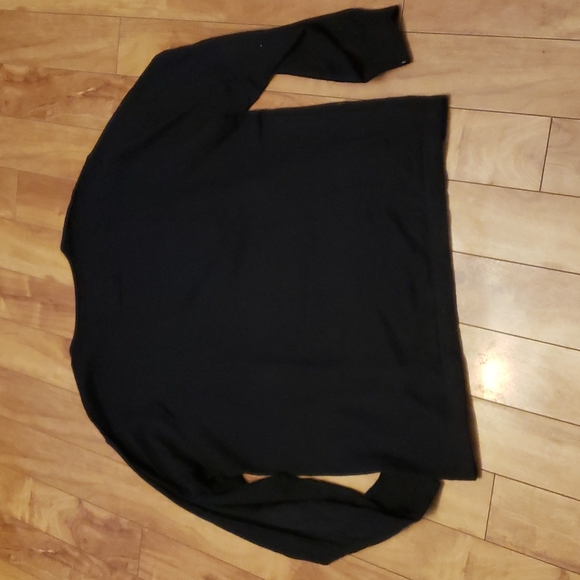 Tommy Bahama sweater - Picture 5 of 5